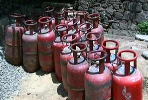 LPG_cylinders_indianbureaucracy
