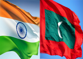 India_Maldives_Flag_indianbureaucracy