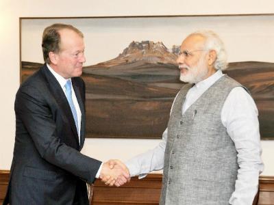 John Chambers_narendramodi_PM_indianbureaucracy