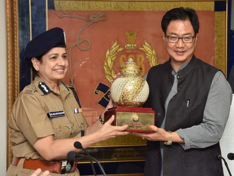Kiren-Rijiju_indianbureaucarcy