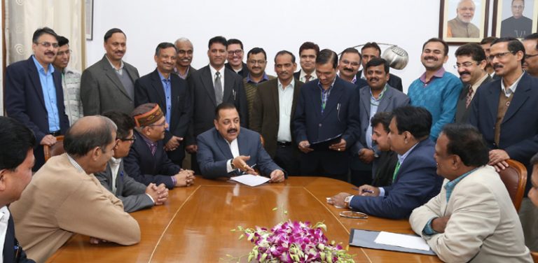 itendra-singh-interacting-with-a-delegation-of-the-central-secretariat-indian-bureaucracy