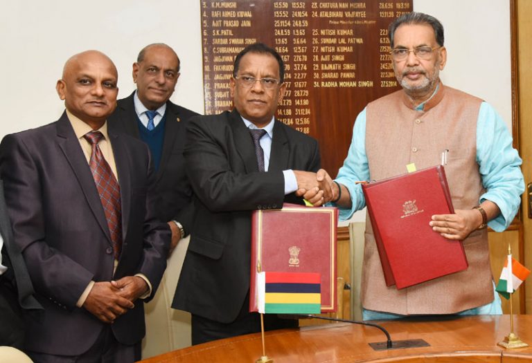 India & Mauritius Sign MoU for Cooperation-Indian Bureaucracy