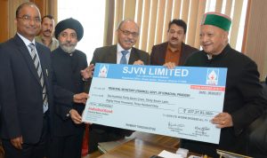 CMD Directors SJVN Handing Over the Cheque to Hon'ble CM of HP