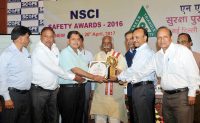 Bandaru Dattatreya presented the NSCI Safety Awards 2016-defencespeak
