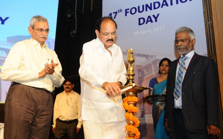 CMD, HUDCO, Dr. M. Ravi Kanth-indianbureaucracy