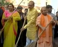 Aditynath wields broom for cleaner Uttar Pradesh-indian bureaucracy