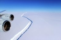 Antarctic ice rift spreads-indianbureaucracy