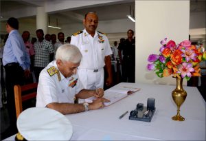 Naval Staff visits Kochi-indianbureaucracy
