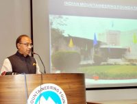 Vijay Goel addressing at the flag-off ceremony -indian bureaucracy