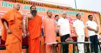 Mass practice session of Yoga organized in Lucknow
