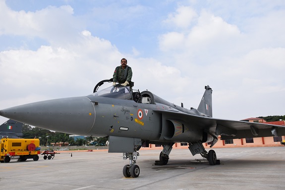 Air Mshl RKS Bhadauria flies Tejas reposing faith in the HAL Indigenous Combat Aircraft- indian Bureaucracy Air Mshl RKS Bhadauria