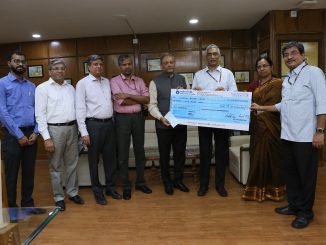 REC contributes10 Cr to Swachh Bharat Kosh