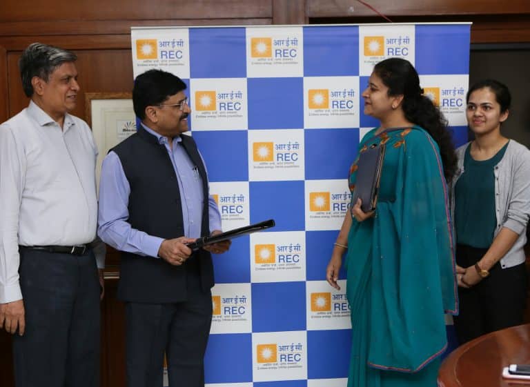 REC extends CSR