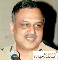 Vivek V Phansalkar IPS