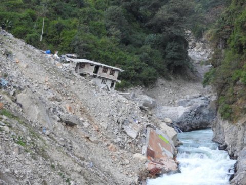 Ground shaking during devastating flood