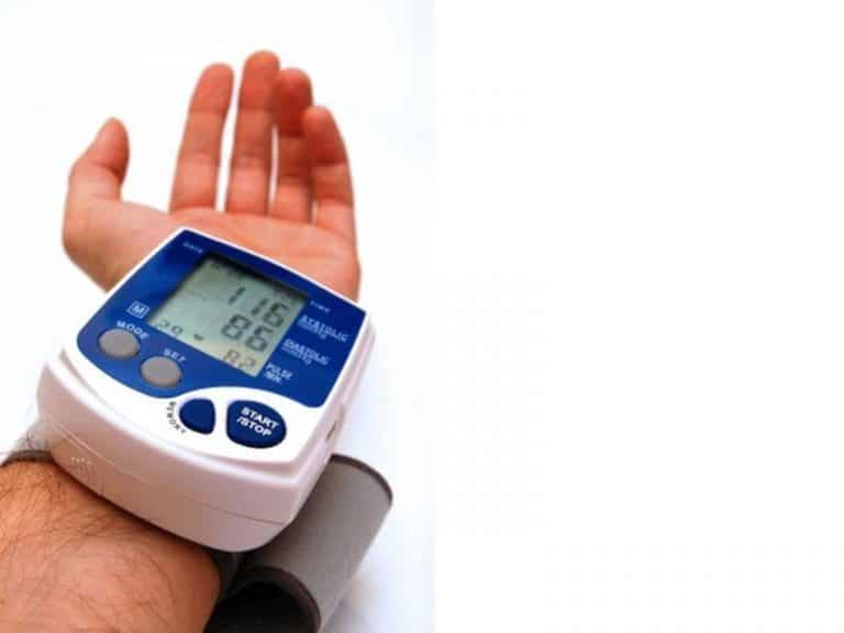 High blood pressure poses heart/stroke event risk for people under age 40