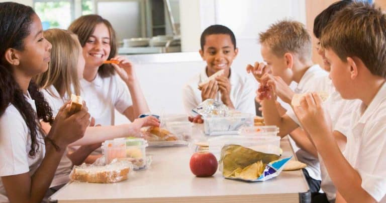 Children who eat lunch score 18 percent higher in reading tests