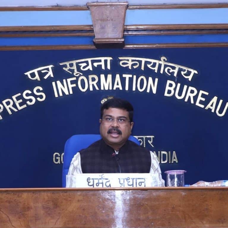 Comprehensive Insurance Scheme for Advocates, Secretary Legal Affairs to head the committee