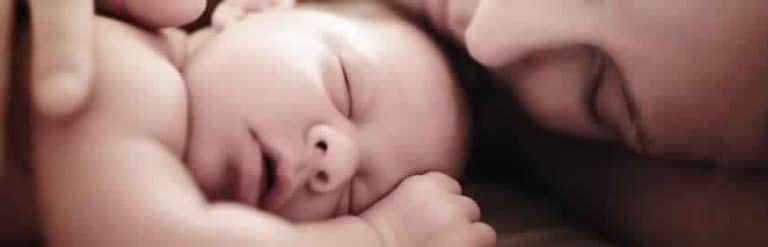 Infant sleep duration associated with mother's level of education and prenatal depression