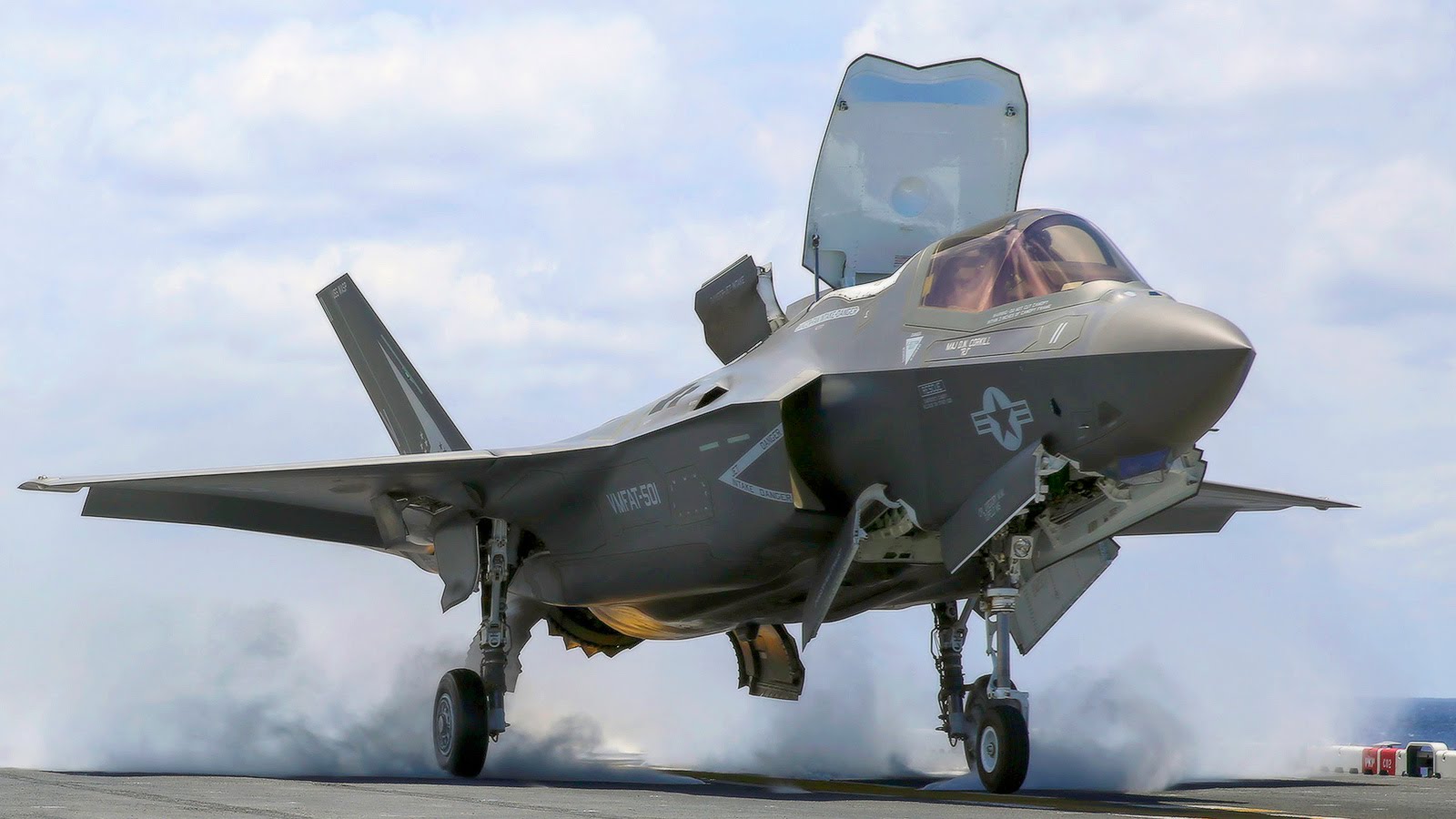 Lockheed Martin Inks Long-Term Contracts With More F-35 Suppliers