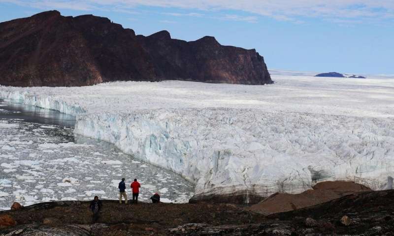 Tsunami signals to measure glacier calving in Greenland