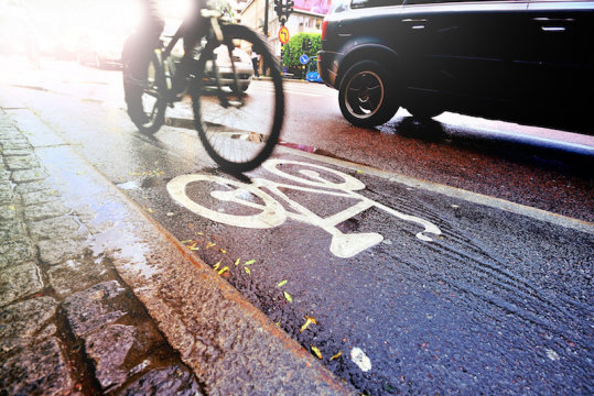 Cycling lanes reduce fatalities