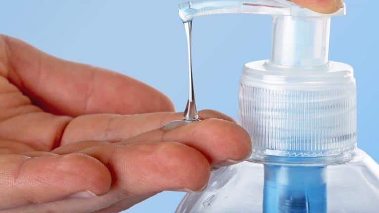 Women exposed to common antibacterial chemical more likely to break a bone