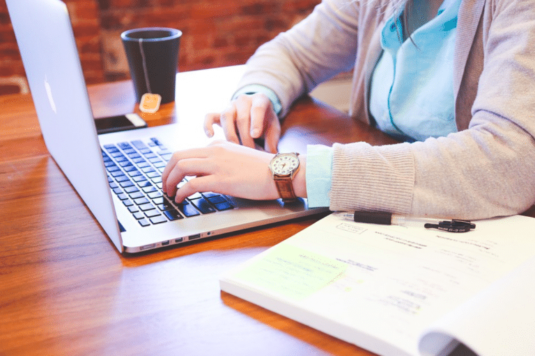 How to avoid over-eating during office hours