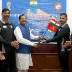 Shripad Yesso Naik flags off Mountaineering Expedition team to climb Mt. Elbrus