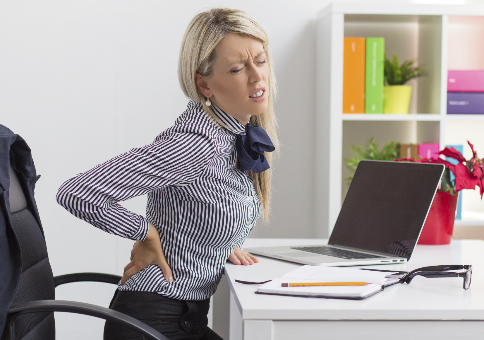 Desk Job with Sedentary Lifestyle = Muscular Degeneration | How to fight it out !!