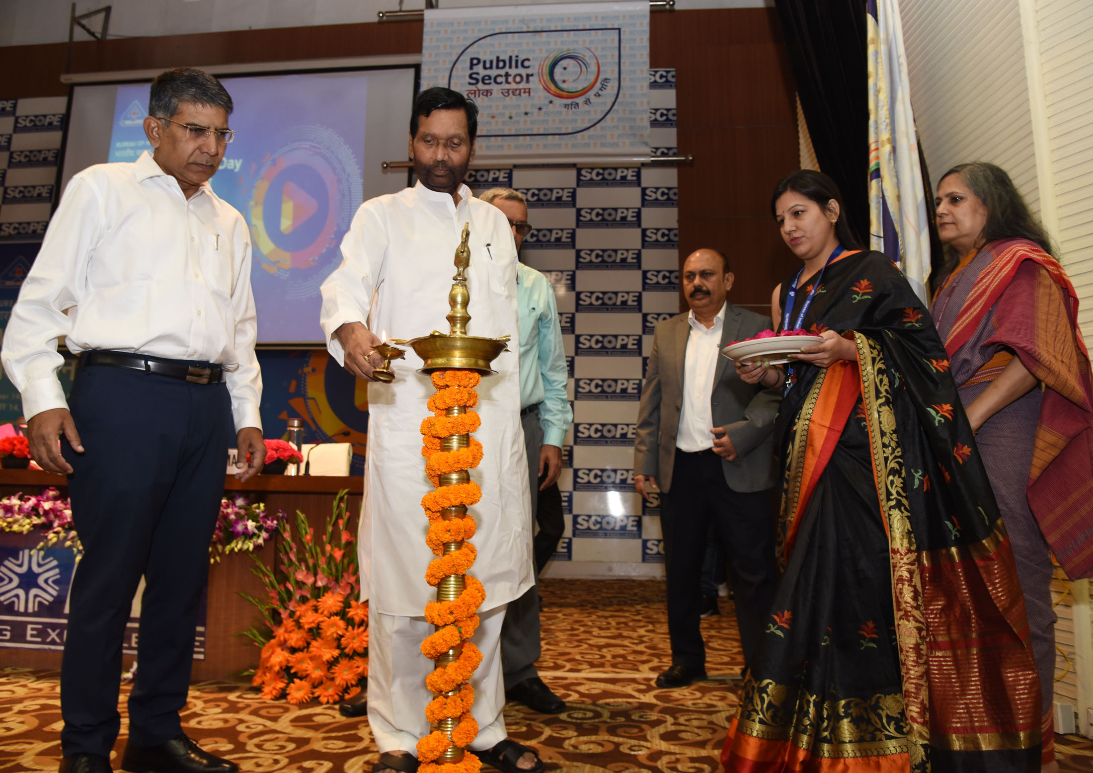 Ram Vilas Paswan inaugurates celebration of 60th ‘World Standard Day’