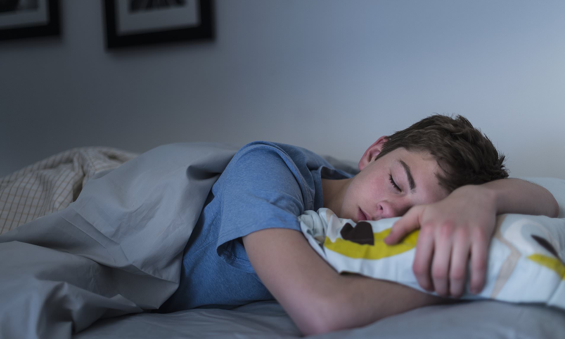 Teens sleep 43 more minutes per night after combo of two treatments