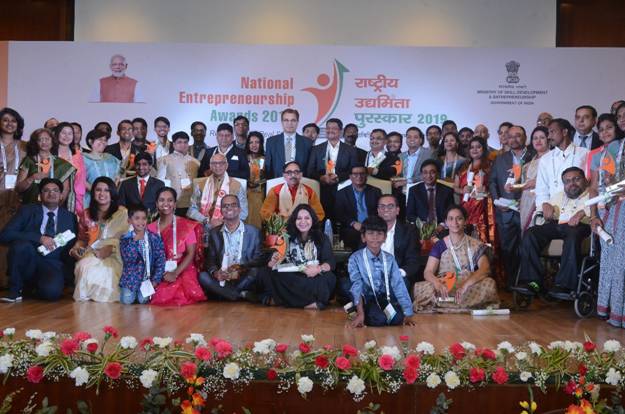 Mahendra Nath Pandey confers the National Entrepreneurship Awards 2019