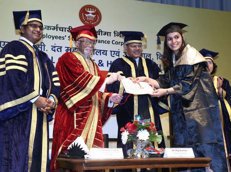 Medical Care to ESIC BeneficierieMedical Care to ESIC Beneficieries in 102 Districtss in 102 Districts