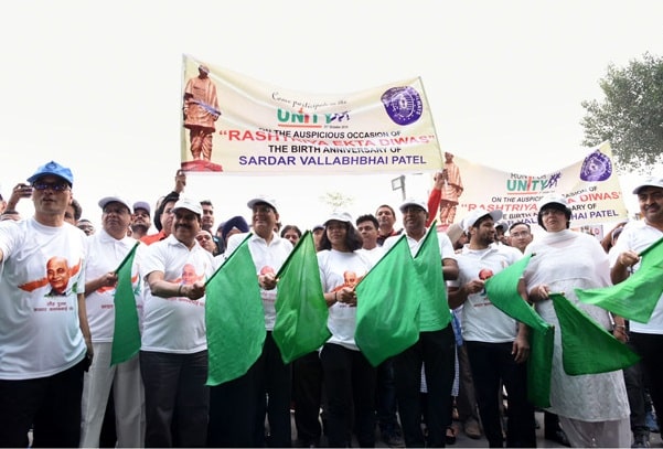 Piyush Goyal flags off & leads the “Run for Unity” events of Indian Railways