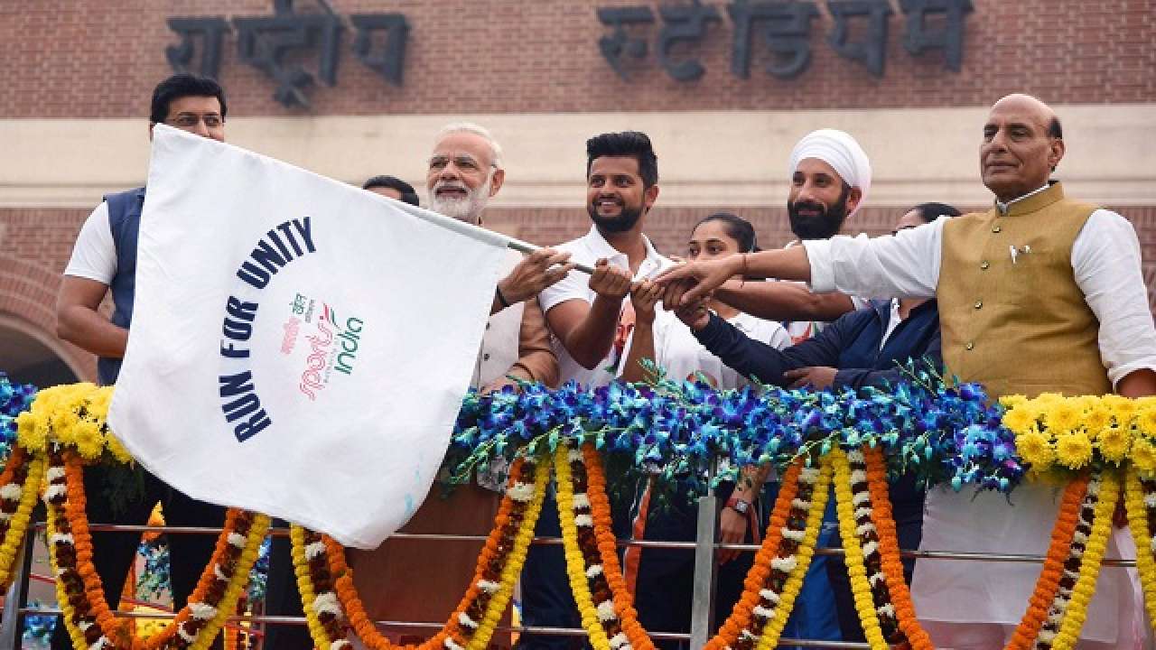 Raksha Mantri Shri Rajnath Singh administers pledge on ‘Rashtriya Ekta Diwas’ Raksha Mantri Shri Rajnath Singh administers pledge on ‘Rashtriya Ekta Diwas’