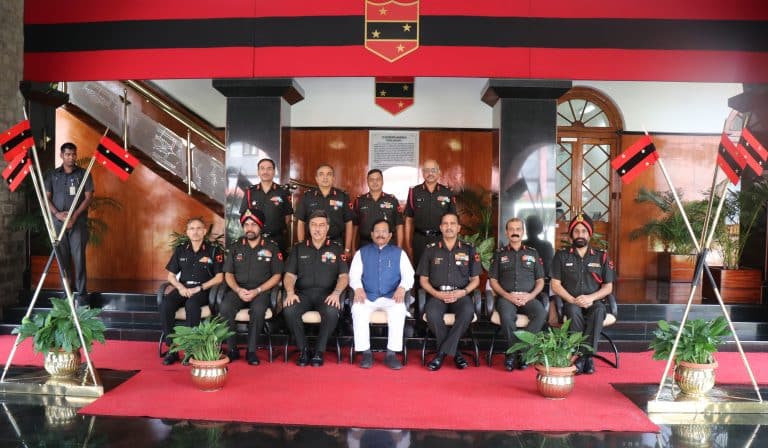 Raksha Rajya Mantri Visits Headquarters Southern Command,