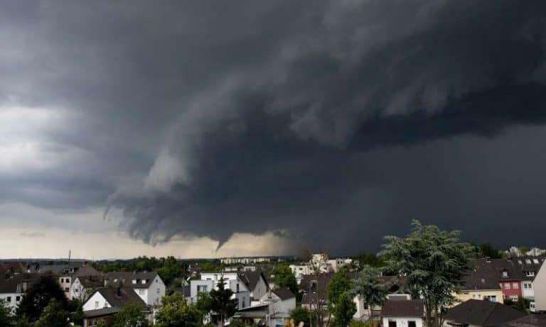 Why are big storms bringing so much more rain