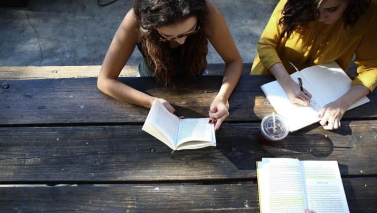 University of Alberta study shows that Bilingual children are strong & creative storytellers