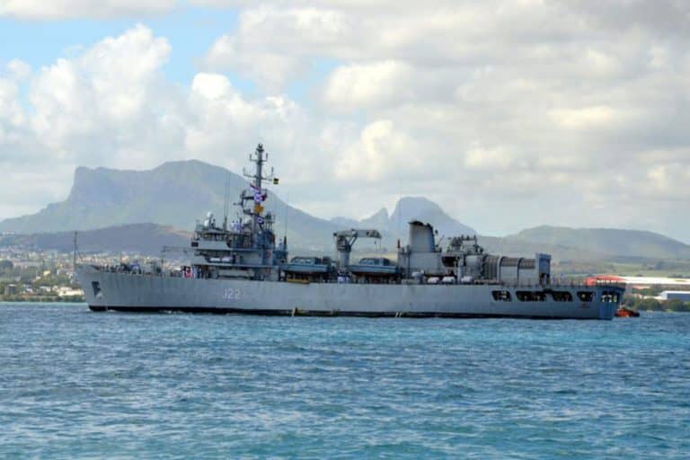 INS Jamuna progresses joint Hydrographic Ops off Sri Lanka