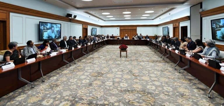 Prime Minister chairs meePrime Minister chairs meeting of CSIR Societyof CSIR Society