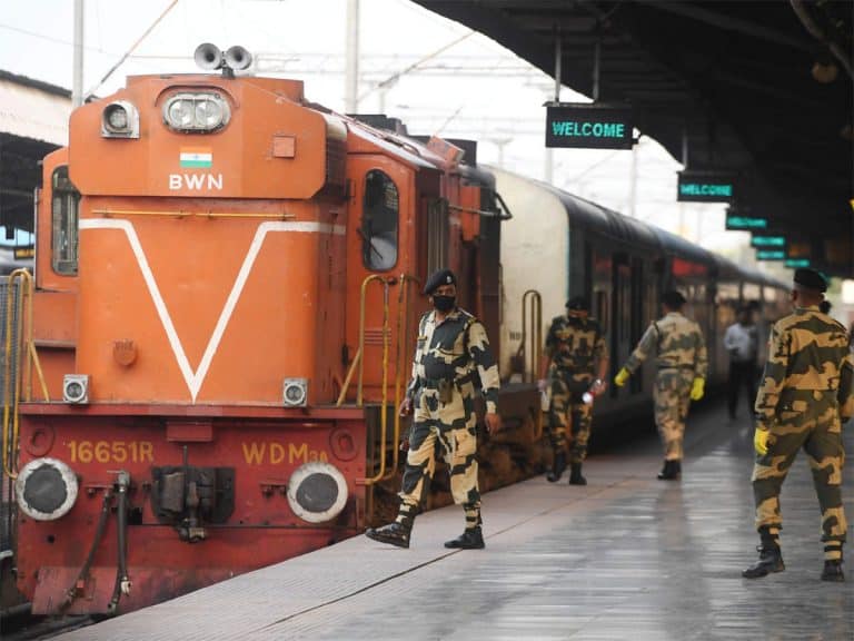 Indian Railways is working for the supply of essential commodities across the country