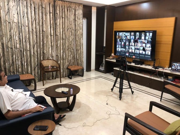 Gadkari assures industry representatives of full government support