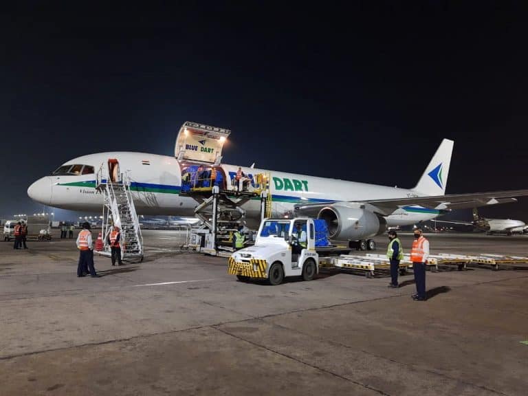 Private airlines transport domestic medical cargo of about 2,675 tons