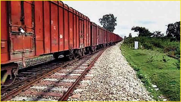 Railways transports approximately 6.75 lakh wagons of commodities including about 4.50 lakh wagons of essential commodities