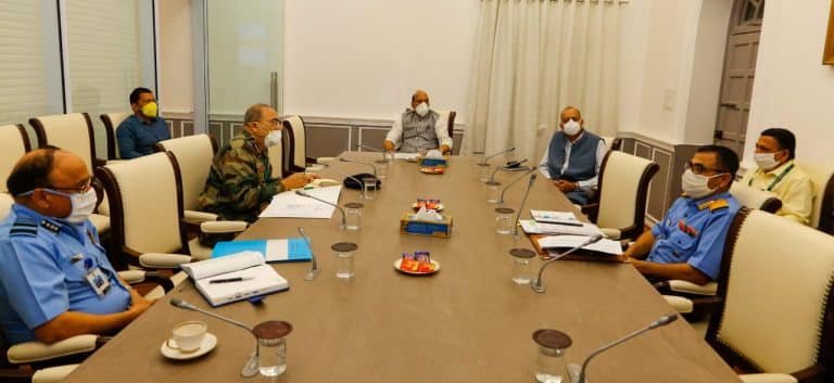 Raksha Mantri Shri Rajnath Singh reviews work of Armed Forces Medical Services to contain COVID-19