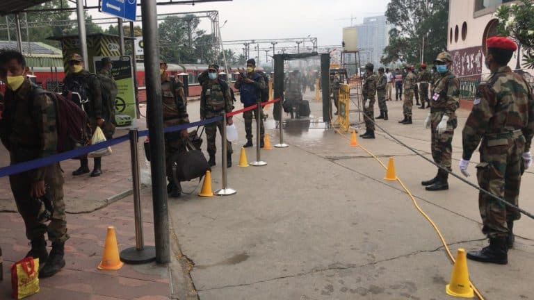 Special Train moves Army Personnel