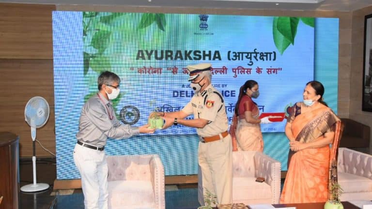 AYURAKSHA-Corona Se Jung- Delhi Police Ke Sang