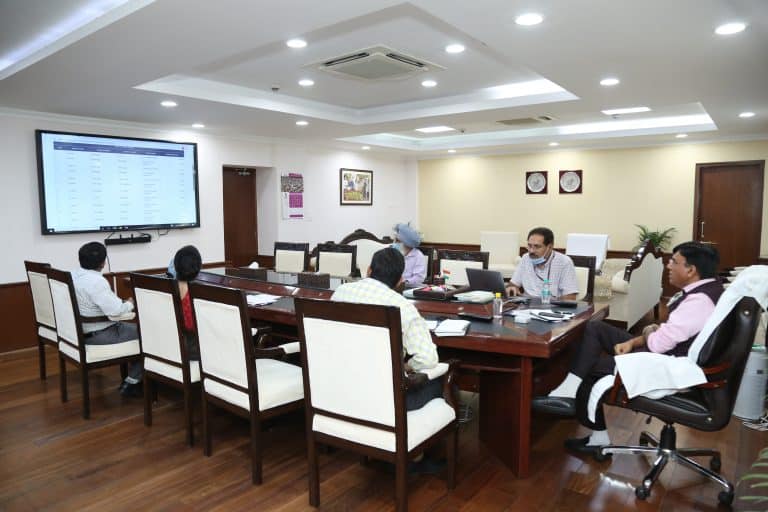 Mansukh Mandaviya reviews Revival progress of 5 Fertilizers Plants