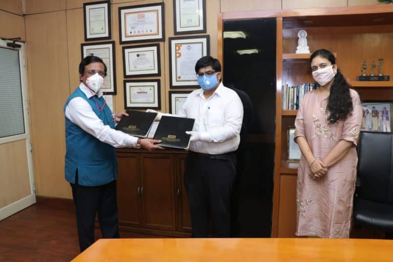 EESL signs agreement with NOIDA authority to install EV chargin